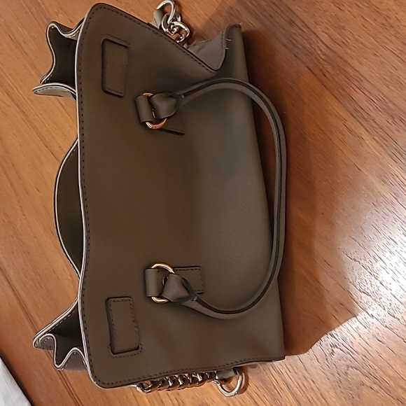 MICHAEL Michael Kors handbag and matching wallet - Picture 4 of 8